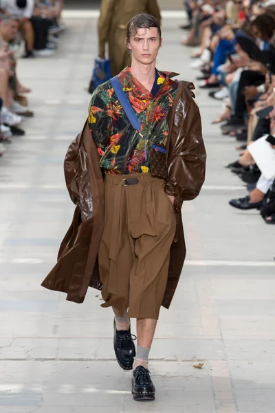 Look 22
